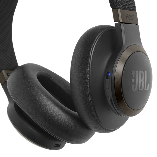 JBL Live 650BTNC - Black - Wireless Over-Ear Noise-Cancelling Headphones - Detailshot 4